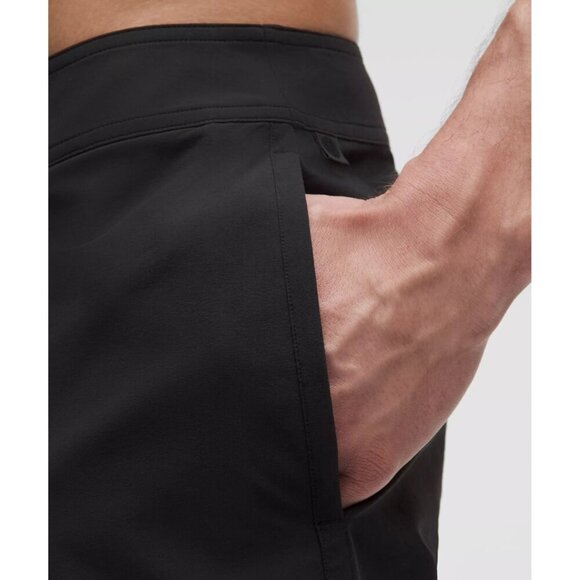 Classic-Fit Linerless Board Short 7" - Black - Picture 4 of 5